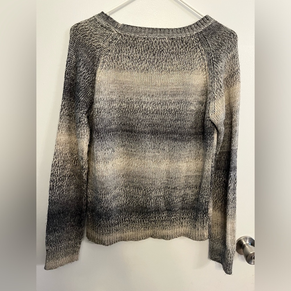 Rewind Women's Sweater, size Large - Picture 4 of 5